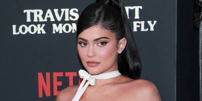 Kylie Jenner Seemingly Delays Holiday Makeup Line Amid Backlash Surrounding Astroworld Tragedy (Report) - www.justjared.com