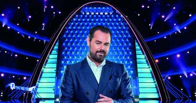 'The Wall vs. Celebrities' Christmas specials: Danny Dyer plays along with Walford pals and comedians - www.msn.com