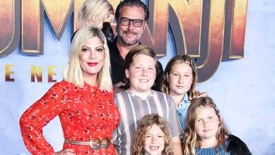 Tori Spelling Reveals Why Dean McDermott Is Missing From Family Christmas Card - hollywoodlife.com