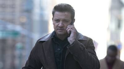 Jeremy Renner on the Moment in the 'Hawkeye' Premiere Inspired by Real Life (Exclusive) - www.etonline.com - New York - county Barton