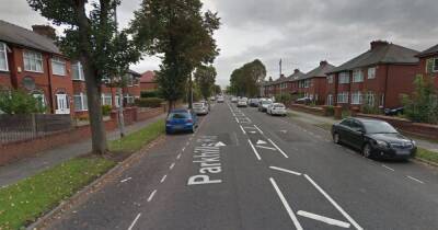 Four arrested after police called to reports of man with gun in the street - www.manchestereveningnews.co.uk