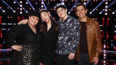 'The Voice': Ariana Grande, Holly Forbes and Jim and Sasha Allen Perform 'FourFiveSeconds' - www.etonline.com - Kentucky - state Connecticut