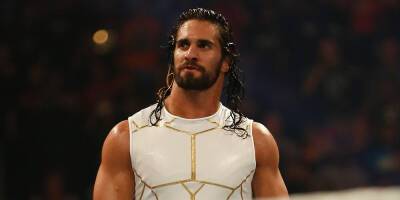 WWE's Seth Rollins Was Attacked By A Fan During Live Taping - www.justjared.com - New York - New York