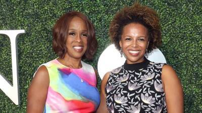 Gayle King and Daughter Kirby Recreate 1986 Family Photo That Will Pull at Your Heartstrings - www.etonline.com