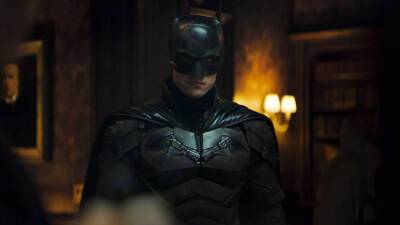 Zoë Kravitz Teases That Robert Pattinson’s Batman Transformation Is ‘Out of This World’ - variety.com