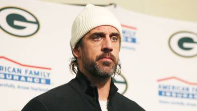 Aaron Rodgers Is Dealing With ‘Covid Toe’ Fans Say It’s From ‘Sticking Your Foot In Your Mouth’ - hollywoodlife.com