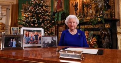 Inside royal Christmas decorations as stunning tree is put up at Windsor Castle - www.ok.co.uk