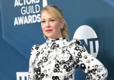 Christina Applegate Marks 50th Birthday By Sharing Message Of Hope To Everyone ‘Hurting’ Following MS Diagnosis - etcanada.com