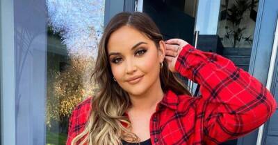 Jacqueline Jossa shows off incredible Christmas tree in stunning £1.2m mansion - www.ok.co.uk