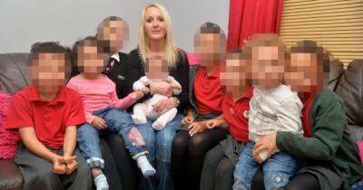 Mum hit by benefit cuts being forced to use food banks to feed her eight children - dailyrecord.co.uk - Birmingham
