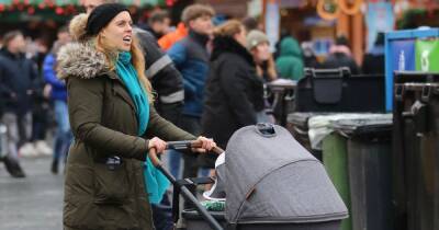 Princess Beatrice wraps up warm as she attends Winter Wonderland with baby girl - www.ok.co.uk