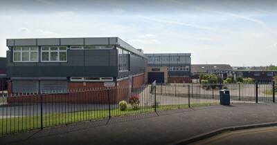 Wigan high school to remain closed after suffering ‘significant damage' due to Storm Arwen - www.manchestereveningnews.co.uk
