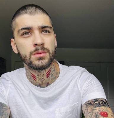Zayn Malik Reportedly Dropped By Record Label, Managers, & Sponsors Amid Yolanda Hadid Accusations - perezhilton.com