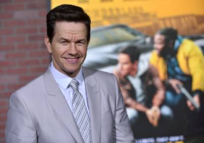 Mark Wahlberg Documents Manicure Session With Daughter Grace, 11: ‘She Got Me Again’ - etcanada.com