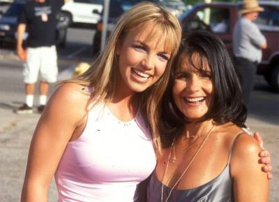 Britney Spears accuses her mother of being behind conservatorship as her dad ‘not smart enough’ - evoke.ie