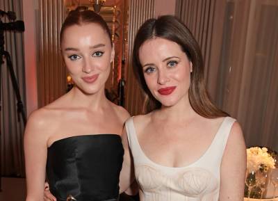 Pete who? Phoebe Dynevor sizzles at the Harpers Bazaar Women of the Year Awards - evoke.ie - London