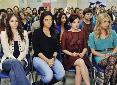 Here’s everything you need to know about the new Pretty Little Liars reboot - evoke.ie