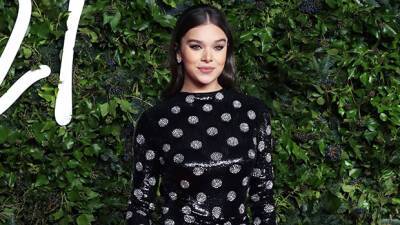 Hailee Steinfeld Smolders In Black Jumpsuit For The 2021 Fashion Awards In London - hollywoodlife.com - London