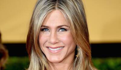 Jennifer Aniston Joins Cast of 'The Facts of Life' Live Re-enactment - See the Full Cast List! - www.justjared.com