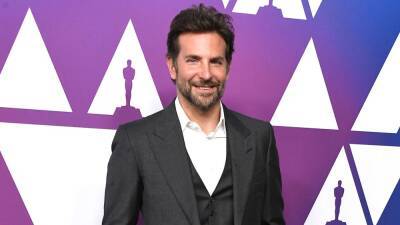 Bradley Cooper Says He Once Got 'Held Up at Knifepoint' in a New York Subway - www.etonline.com - New York