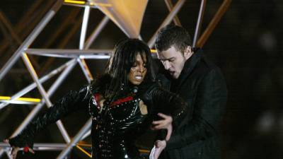 Janet Jackson and Justin Timberlake's Infamous Super Bowl Halftime Show to Be Examined in New Doc - www.etonline.com