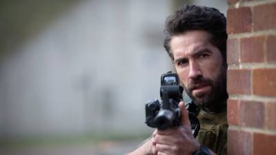 ‘One Shot’ Review: James Nunn’s Action Thriller Relies On A Filmmaking Gimmick To Mask A Dull Film - theplaylist.net