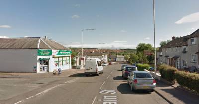 Blade-wielding thug threatens Scots shop workers during terrifying armed robbery - www.dailyrecord.co.uk - Scotland