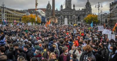 Glasgow climate protest LIVE as around 50,000 activists to march through city centre - www.dailyrecord.co.uk