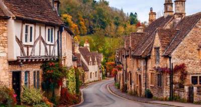 The Cotswolds: Americans forking out the cash for ‘hot property' in the countryside - www.msn.com - Britain - USA