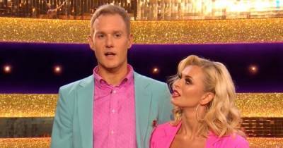 Strictly's Dan Walker 'formally apologises' after sharing 'too much' information about injury - www.ok.co.uk