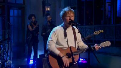 Ed Sheeran Performs on 'SNL' After Revealing COVID-19 Diagnosis - www.etonline.com
