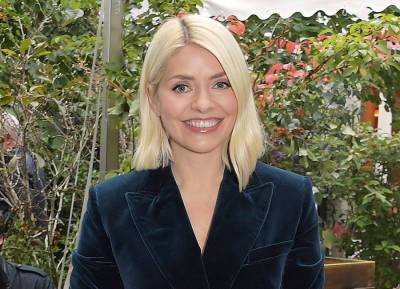 Holly Willoughby - Holly Willoughby shares the surprising therapy that’s changed her life - evoke.ie