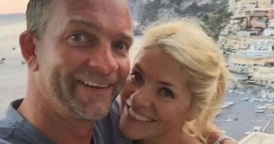 Holly Willoughby talks about the one thing her husband does that enrages her - www.dailyrecord.co.uk