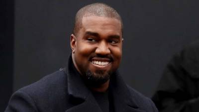 Kanye West Spotted With Model Vinetria at Donda Academy Game - www.etonline.com - Minneapolis