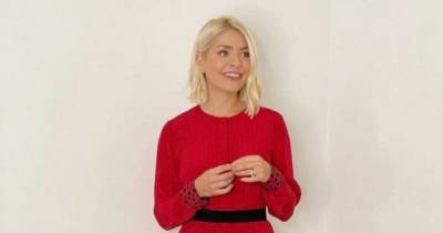 Where is Holly Willoughby's dress from? This Morning's star's outfit details - www.ok.co.uk - city Hobbs