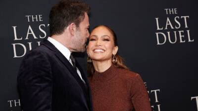 Jennifer Lopez and Ben Affleck Made Out on an Airport Tarmac Like the Rom-Com Stars They Are - www.glamour.com