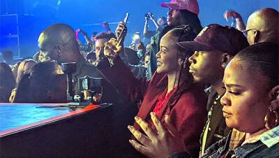 Rihanna Is The Proudest GF Cheering On A$AP Rocky In The Front Row At ComplexCon — Photos - hollywoodlife.com - California - county Long