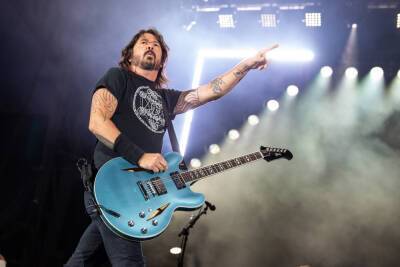 Foo Fighters’ Dave Grohl Unveils Horror Comedy Movie ‘STUDIO 666’; Open Road Lands WW Rights For February Theatrical Release - deadline.com