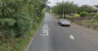 Six children rushed to hospital after minibus crashes with car near Edinburgh - www.dailyrecord.co.uk