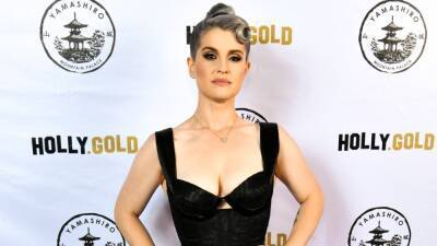 Kelly Osbourne Exposes Tabloid for 'Fat Shaming' Her During 'Hardest Year' of Her Life - www.etonline.com