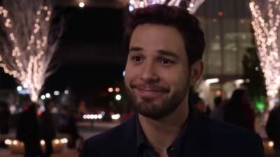 ‘Zoey’s Extraordinary Christmas’ Star Skylar Astin on Max’s Limited Time With Zoey’s Powers: ‘I Think It Was the Right Call’ - thewrap.com