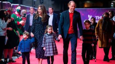 Kate Middleton and Prince William Share Their 2021 Holiday Family Photo - www.etonline.com - Jordan