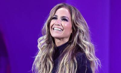 Jennifer Lopez Introduces Fans to Her New Cat, Hendrix! (Video) - www.justjared.com