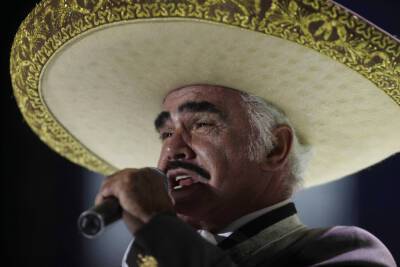 Vicente Fernandez Dies: Grammy Winning Ranchera Music And Film Star Was 81 - deadline.com - Mexico