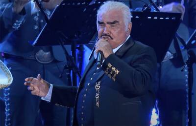 Iconic Mexican Ranchera Singer Vicente Fernandez Dead At 81 - perezhilton.com - Mexico