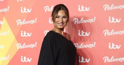 Sam Faiers says unborn child is 'so loved' as kids kiss blossoming baby bump - www.ok.co.uk