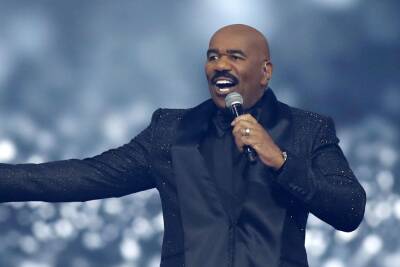 Steve Harvey Catches Himself Flubbing Miss Universe Reveal: ‘They’re Trying To Get Me Again’ - etcanada.com - India - South Africa - Portugal - Paraguay - city Sandhu