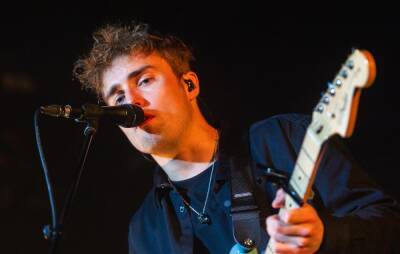 Sam Fender says he’s making a start on new album with plans to record it in New York - www.nme.com - New York