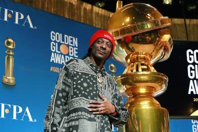 Snoop Dogg is ‘pure comedy’ mispronouncing names at the Golden Globes - nypost.com