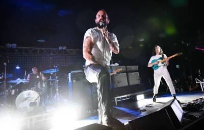 Watch IDLES’ unsettling new video for ‘When The Lights Come On’ - www.nme.com